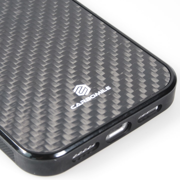 Actual product image Carbomile Hülle Carbon Fiber (Kompatibel mit MagSafe) (Apple iPhone 16 Plus)