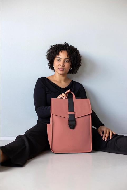 Actual product image Bold Banana laptoprugzak / Rugtas / Schooltas - 15.6 inch - Envelope Beyond Bold - Roze