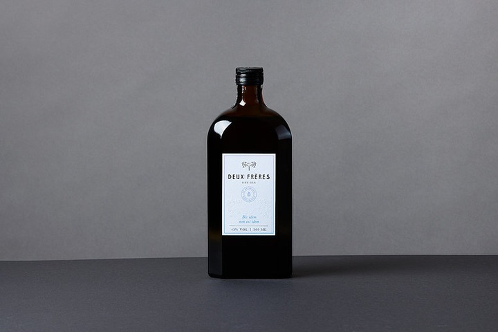 Produktbild Deux Frères Dry Gin (1 x 50 cl)