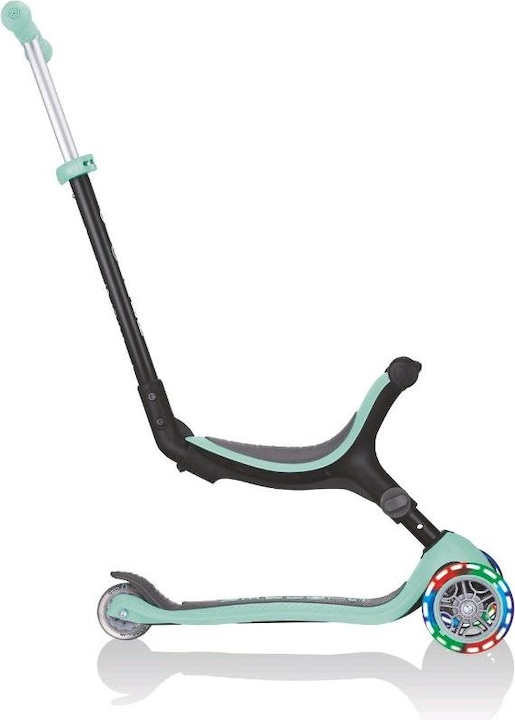Actual product image Globber Go Up Sporty Lights gn | 649-206
