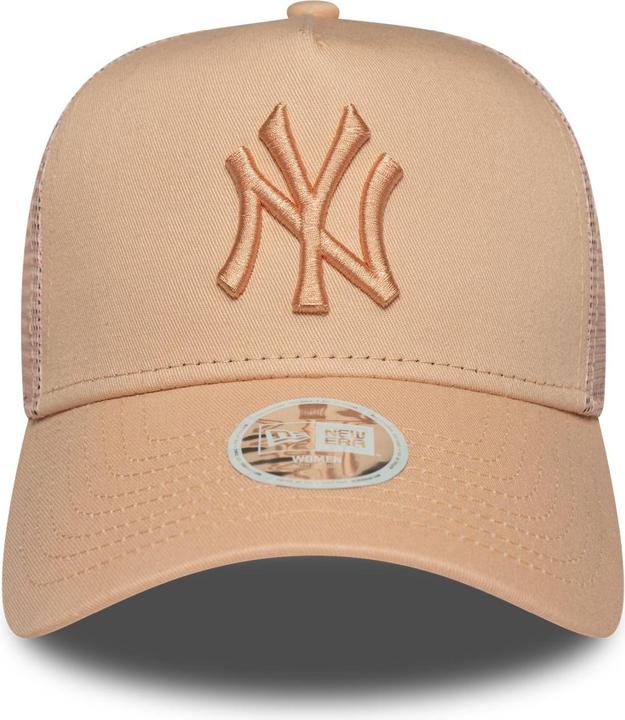Actual product image New Era Damen A-Frame Trucker Cap New York Yankees Beige