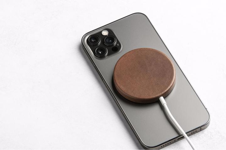 Produktbild Nomad Case for MagSafe Cable Rustic Brown Leather