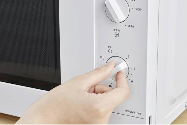 Actual product image Panasonic Solo-Mikrowelle NN-SM21 (20 l)
