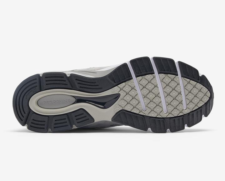 Image du produit New Balance 990v4 MiUSA Grey Silver (37.5)