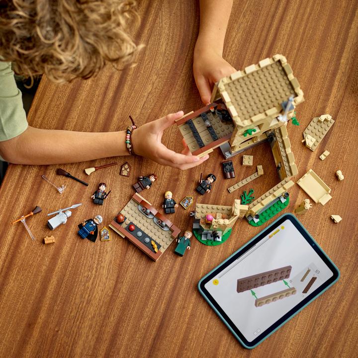Produktbild LEGO Schloss Hogwarts Flugstunden