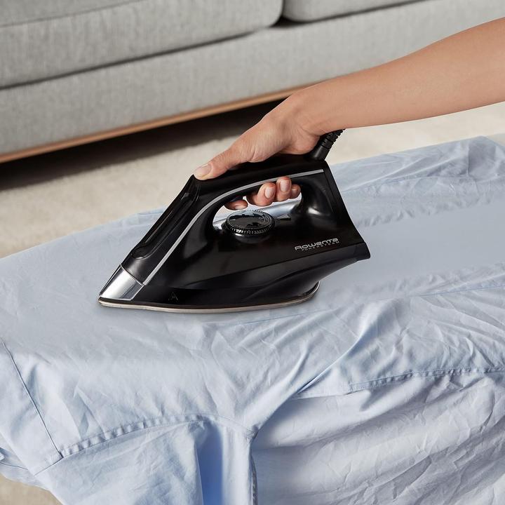 Produktbild Rowenta Hochdruck-Dampfbügelstation mit 6,2 bar, 340 g/min Dampfstoss und MicroSteam-Sohle für alle Stoffe (2400 W, 340 g/min)