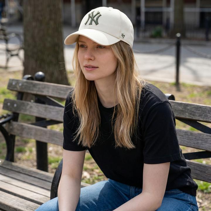 Produktbild 47 Brand Adjustable Cap - MLB New York Yankees Beige