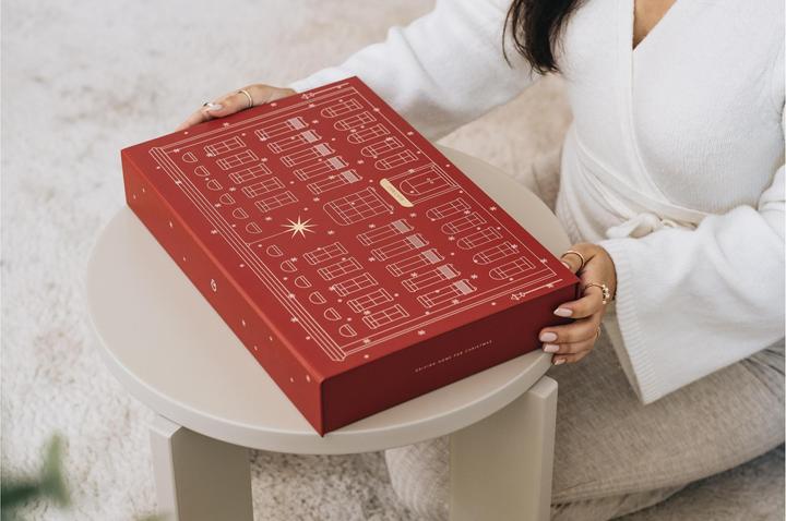 Actual product image Ava & May Scented candles and diffusers