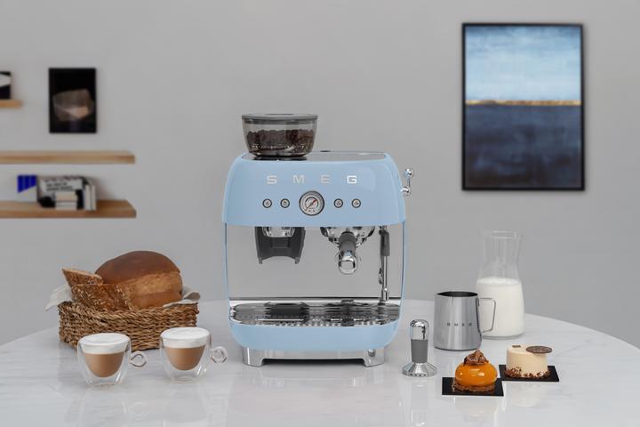 Actual product image Smeg EGF03PBEU