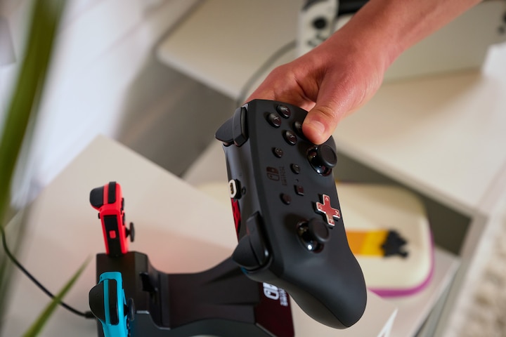 Immagine prodotto PowerA Stazione di ricarica per controller per Nintendo Switch (Switch, Switch OLED)