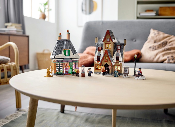 Image du produit LEGO Visite du village de Pré-au-Lard (76388, LEGO Harry Potter)