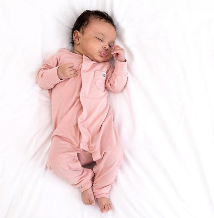 Immagine prodotto Cloby Tuta Playsuit UPF + Misty Rose (50, 52, 54, 56)