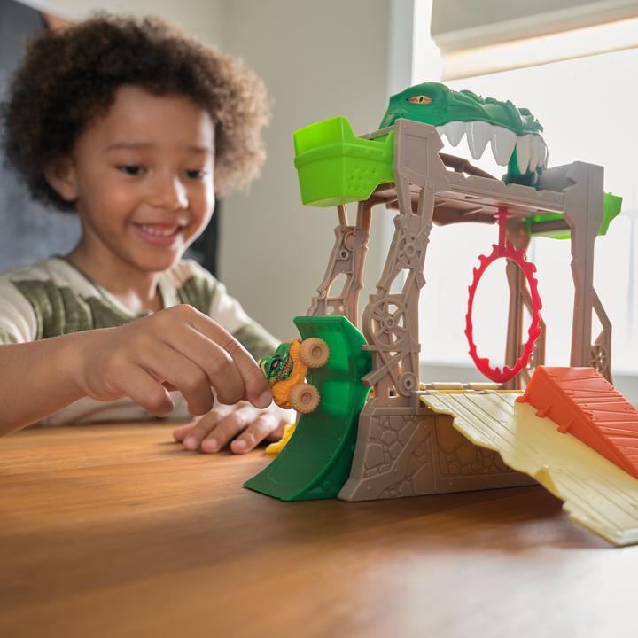 Immagine prodotto Monster Jam Dragon Dungeon of Doom