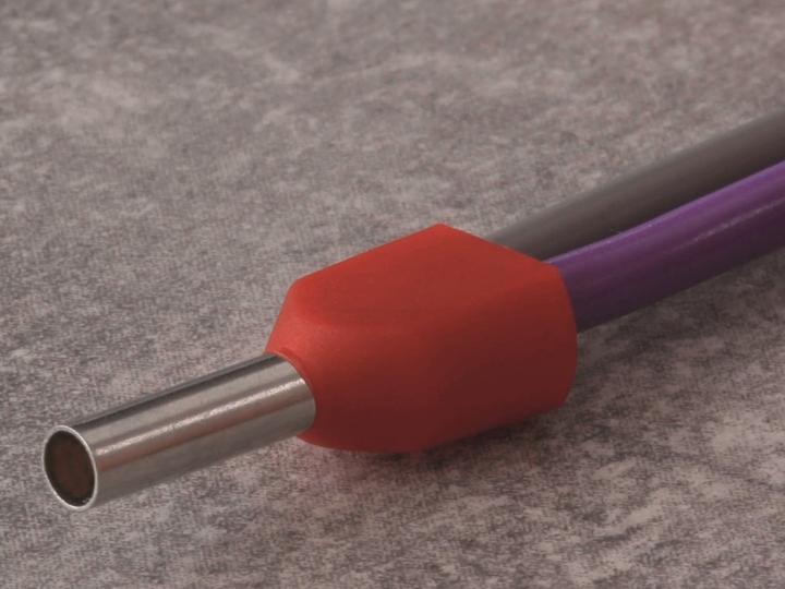 Actual product image Quadrios 22C438 Twin ferrule 4 mm² Partially insulated Grey 1 set