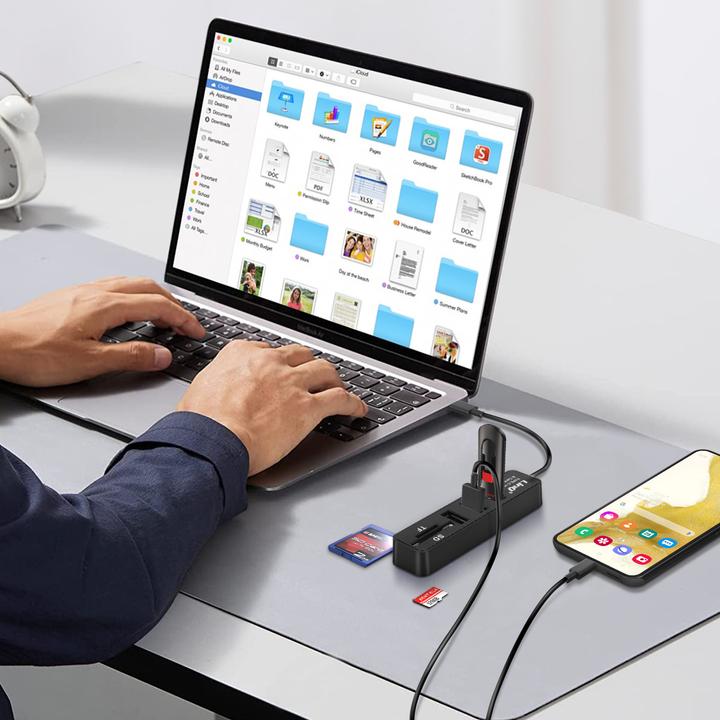Image du produit LinQ 3 ports USB + lecteur de carte SD/Micro SD (USB-C, 3 Ports)