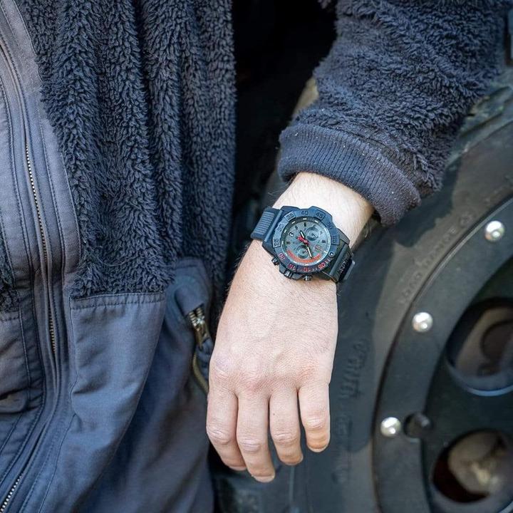 Actual product image Luminox Navy Seal Chronograph 3580 Series (Analogue wristwatch, Chronograph, Diving watch, Swiss made, 45 mm)