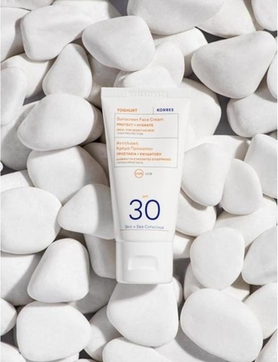 Immagine prodotto Korres Crema solare per il viso allo yogurt SPF 30 (Crema solare, SPF 30, 50 ml)