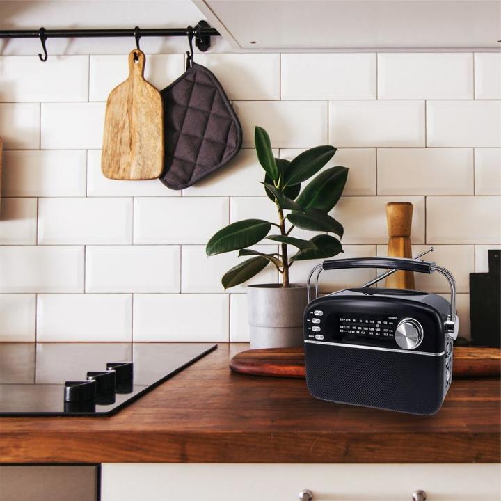 Actual product image Manta FM/AW/SW portable radio with solar panel (AM, FM, Bluetooth)