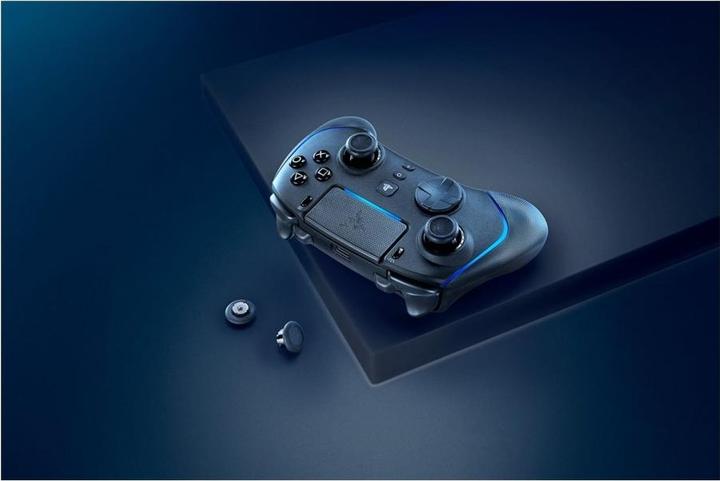 Produktbild Razer Wolverine V2 Pro (PC, PS5)