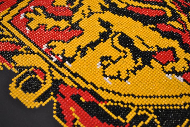 Actual product image Diamond Dotz Harry Potter- Gryffindor Crest