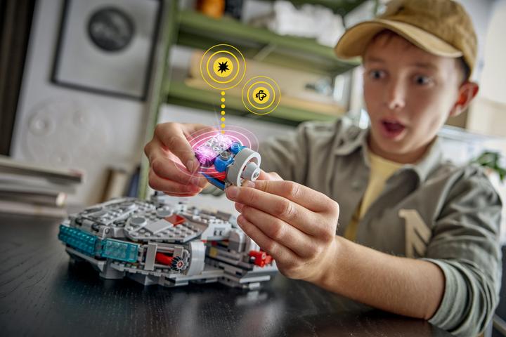Actual product image LEGO SMART Play: Millennium Falcon (75426, LEGO Star Wars)