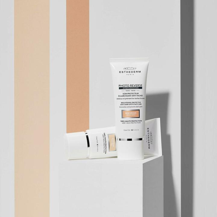 Actual product image Institut Esthederm Photo Reverse Medium (Suntan cream, Up to SPF 10, 50 ml)