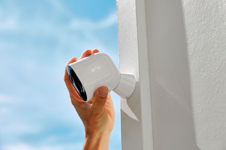 Actual product image Arlo Pro 4 Spotlight Camera, Set of 2 (2688 x 1520 pixels)