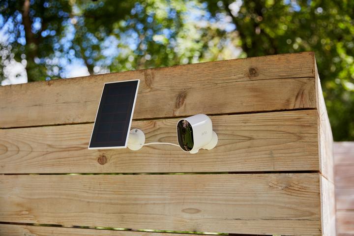 Produktbild Arlo Pro 4 Spotlight Kamera, 2er Set (2688 x 1520 Pixel)