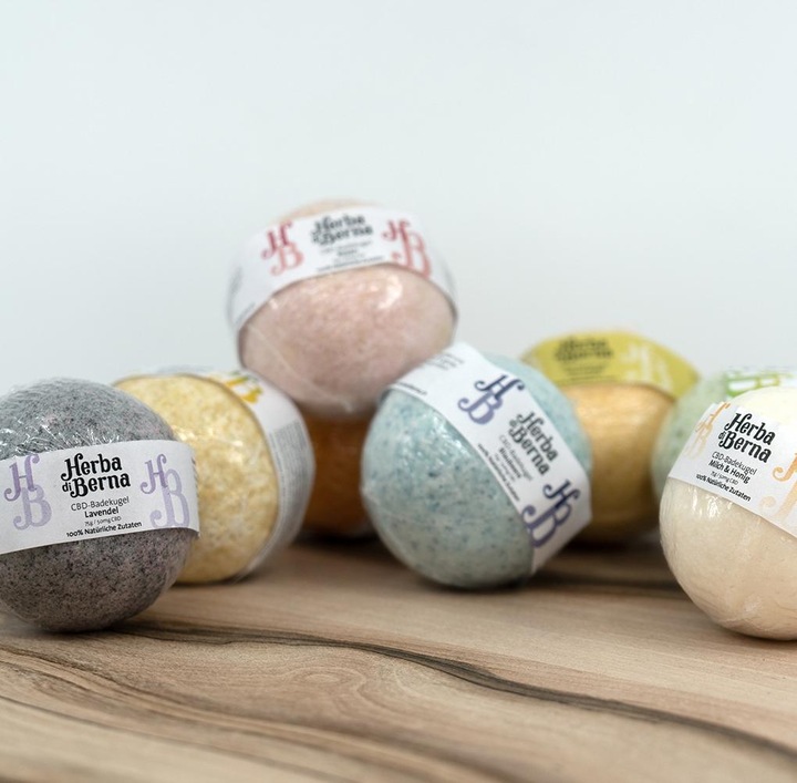 Produktbild Herba di Berna CBD Badekugel Milch & Honig (Badekugeln)