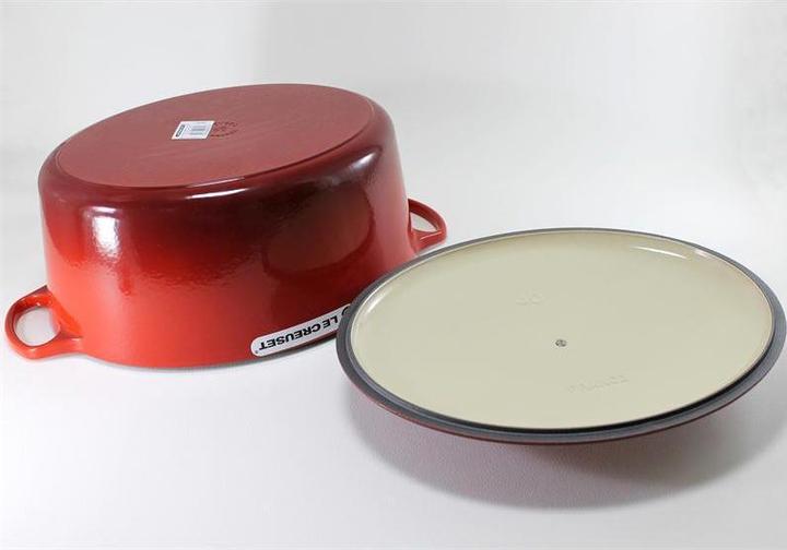 Actual product image Le Creuset Signature (35 cm, Casserole + Stewpot, Cast iron)
