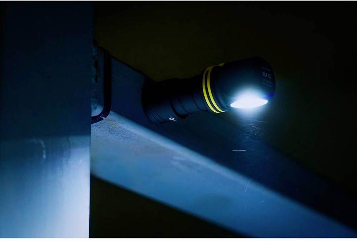 Image du produit ArmyTek Elf C1 Micro USB lampe frontale / lampe à main (7.59 cm, 1000 lm)