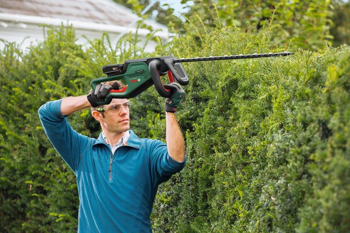 Productafbeelding Bosch Home & Garden UniversalHedgeCut 18-50 Solo (Oplaadbare batterij)