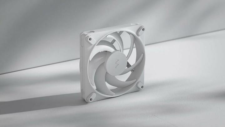 Actual product image Fractal D. Momentum 14 White (140 mm, 1 x)