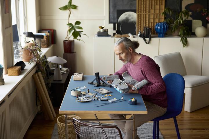 Productafbeelding LEGO Star Trek U.S.S. Enterprise NCC-1701-D (10356, LEGO Icons)