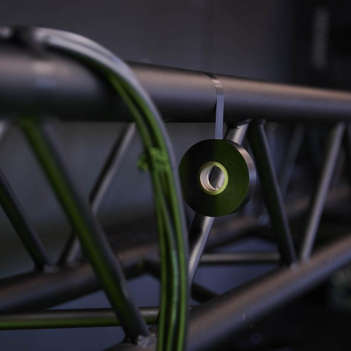 Produktbild Defender EXA-TAPE® ISO W 19 - PVC Isolierband / Zumbel | weiss | 19 mm x 33 m (19 mm)