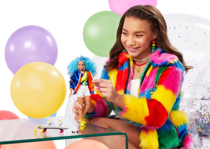 Produktbild Barbie Extra Doll - Blaues Afro-Haar