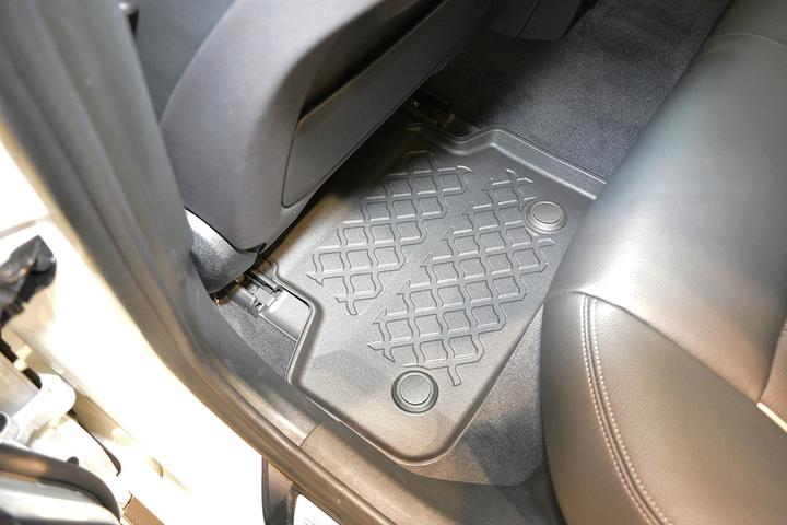 Produktbild Aristar Allwetter Fussmatten für BMW 5er Limousine / Touring (Kombi) ab 2017 bis heute (1 Set à 4 Fussmatten)