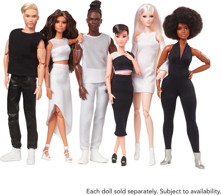 Productafbeelding Barbie Signature Looks Doll: Petite (kort zwart haar).