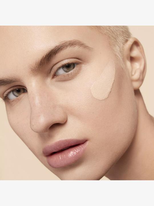 Productafbeelding Yves Saint Laurent All Hours Foundation Light Cool 6 Fl 25 ml (Nr. 06 - Licht Koel)