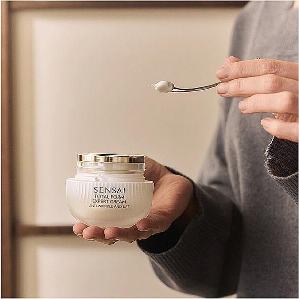 Produktbild Sensai Total Form Expert Cream (50 ml, Nachtcreme, Tagescreme)