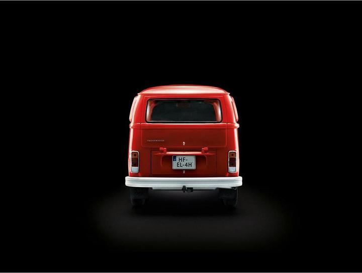 Actual product image Revell VW T2 Bus