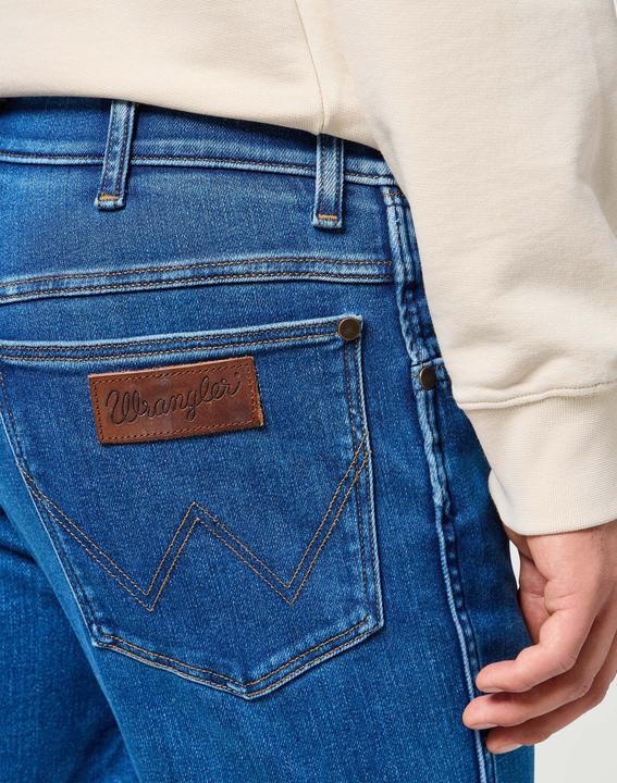 Actual product image Wrangler Jeans River (30)
