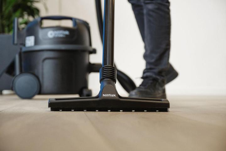 Actual product image Nilfisk VP300 R HEPA EU (Wet dry vacuum cleaner)