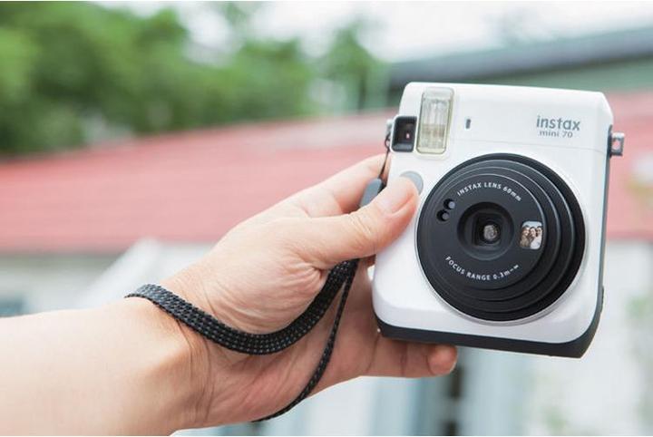 Actual product image Fujifilm Instax Mini 70
