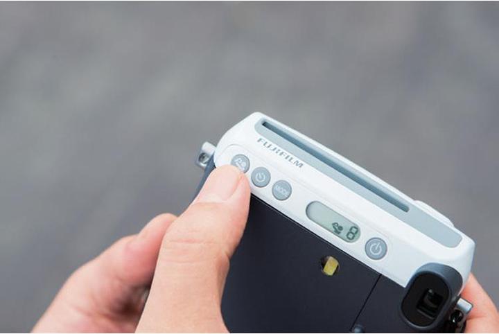 Actual product image Fujifilm Instax Mini 70