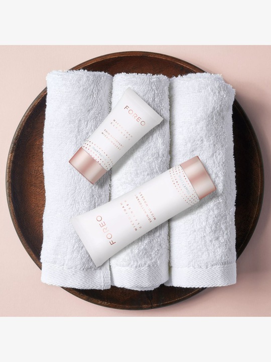 Actual product image Foreo Micro-Foam Cleanser (Foam, 100 ml)