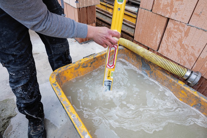 Produktbild Stabila Elektronik Wasserwaage TECH 196 DL 183 cm kalibrationsfrei IP67 19824 (183 cm)