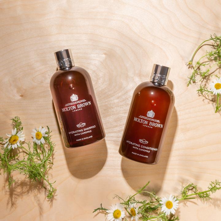 Actual product image Molton Brown Hydrating Conditioner with Camomile (300 ml)