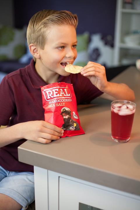 Actual product image Real Crisps Strong cheese and onion (35 g)