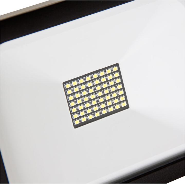 Actual product image Forsberg LED-Scheinwerfer mit Traggestell (1000 lm)